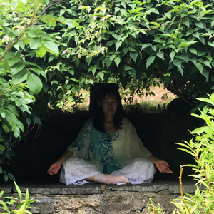 チャリス・ウェル　瞑想