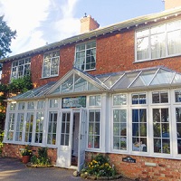 英国オーラソーマ本校デヴォーラ（光の家）